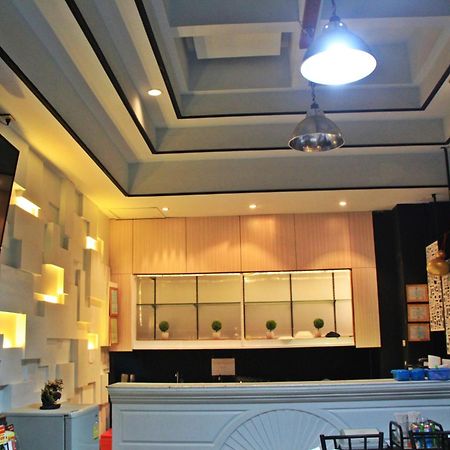 โรงแรมเรือนทิพย์ เชียงราย Ruean Tip Hotel Eksteriør bilde