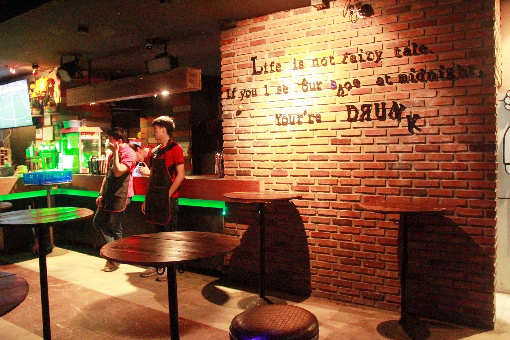 โรงแรมเรือนทิพย์ เชียงราย Ruean Tip Hotel Eksteriør bilde