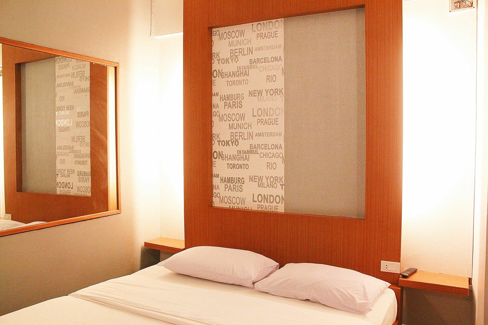 โรงแรมเรือนทิพย์ เชียงราย Ruean Tip Hotel Eksteriør bilde