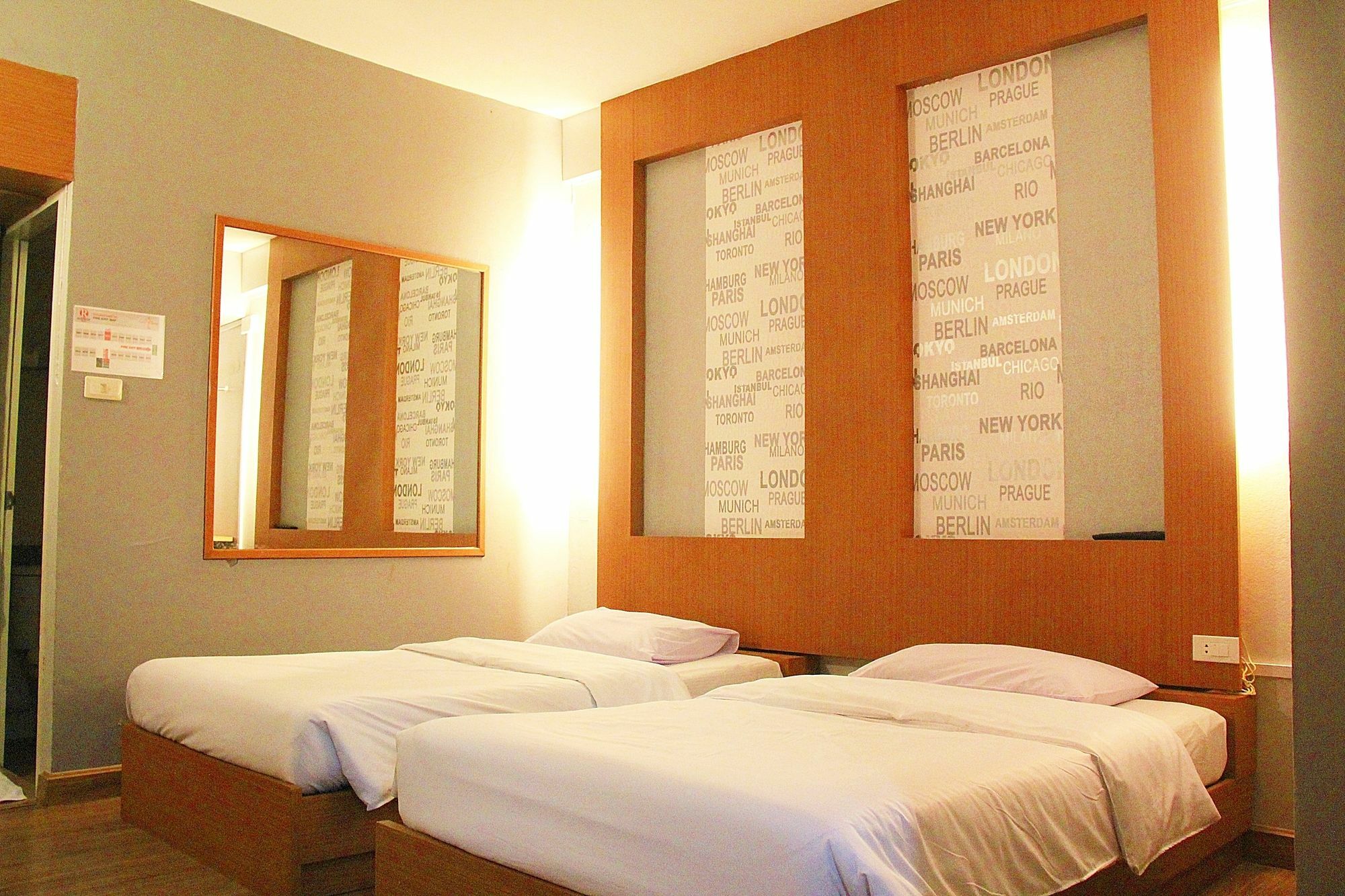 โรงแรมเรือนทิพย์ เชียงราย Ruean Tip Hotel Eksteriør bilde